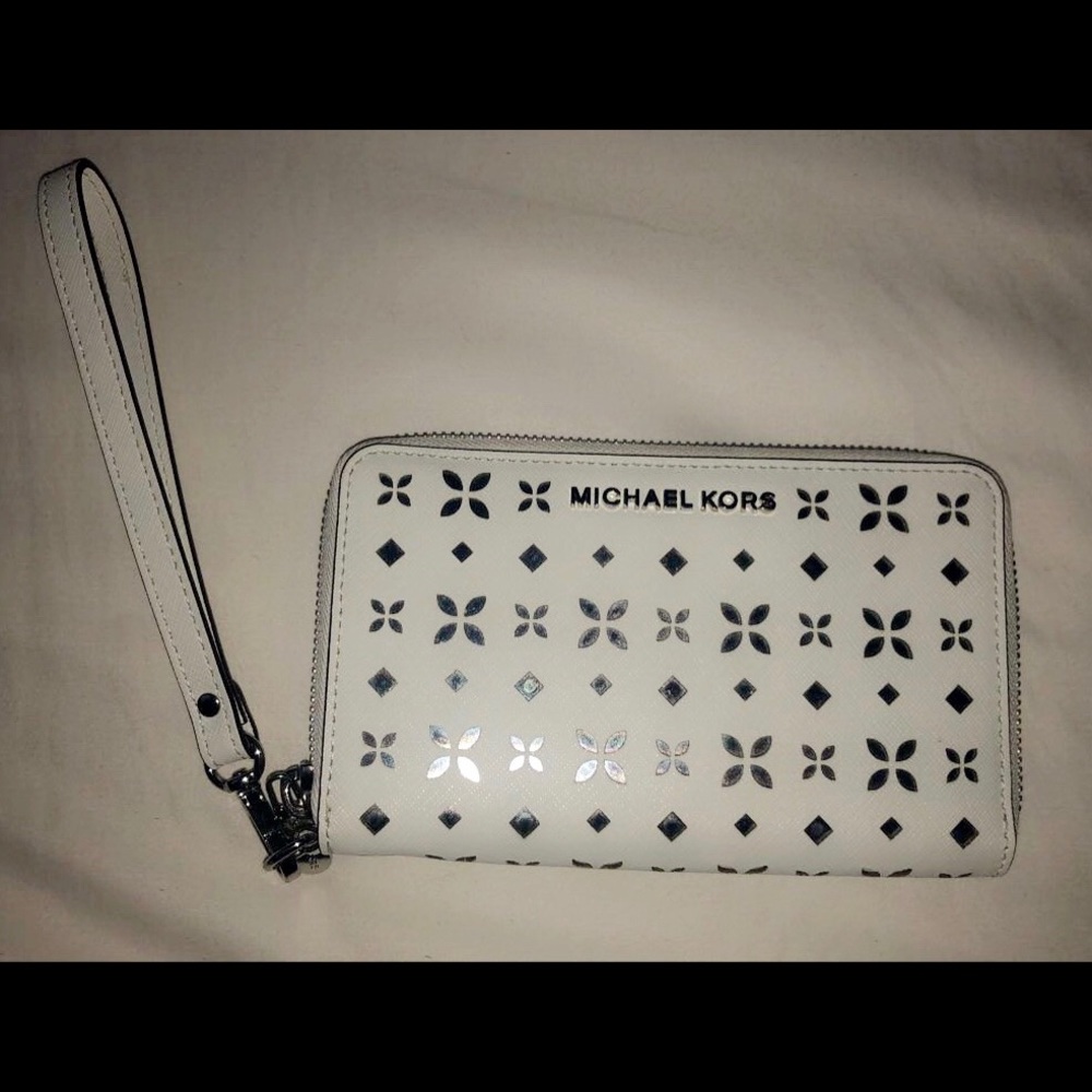 Michael Kors White Leather Wrislet